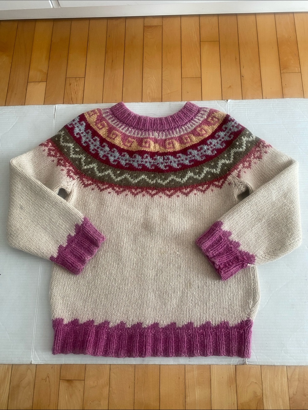 Hand Knit Wool Ivory Fair Isle  Sweater with Pink Trim w round neck Size Medium